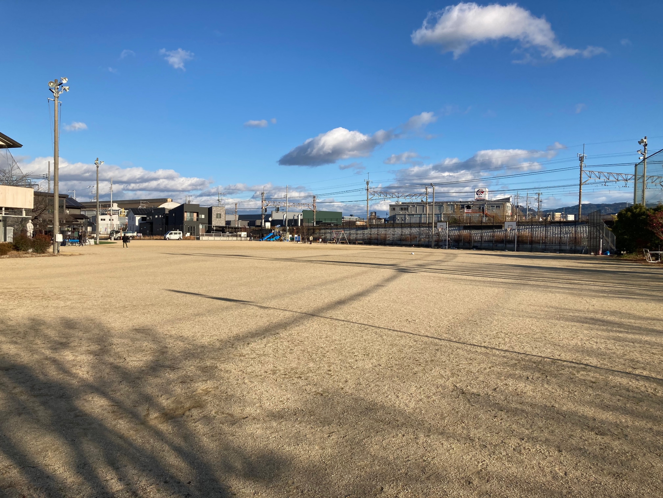 【運動場】■多目的運動場　　■バスケットゴール　　■グラウンドゴルフ